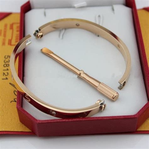 cartier replica screw driver|bracelet that needs screwdriver.